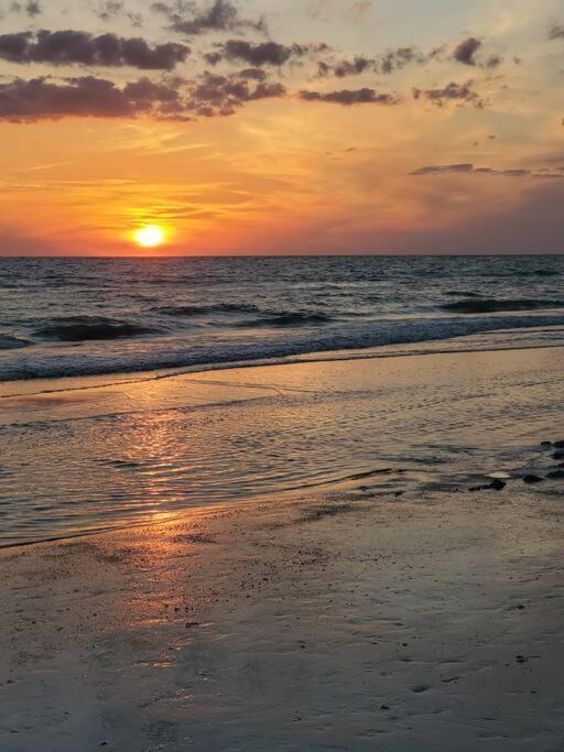 Seaside Serendipity Clearwater Beach Bagian luar foto
